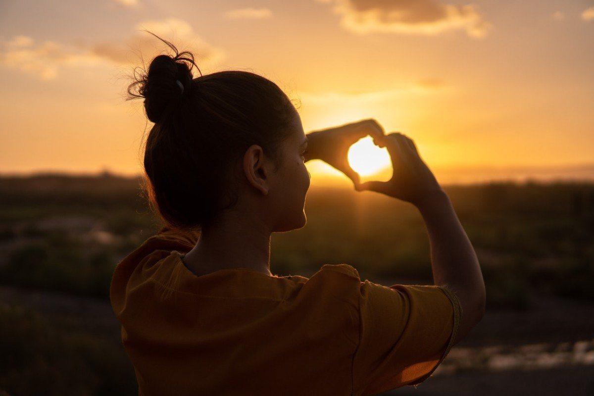 Monday Motivation: It’s Okay to Look Back
