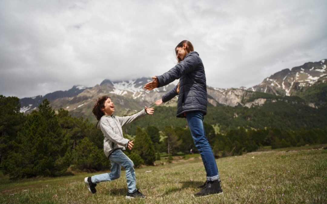 Single Mom Tip: 3 Ways to Bond With Your Kids